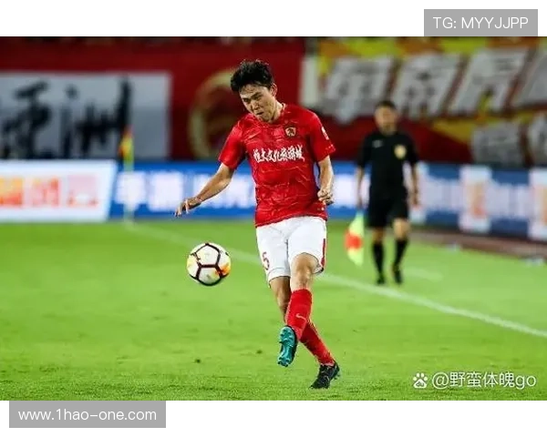 身高一米八几的足球球星有哪些 他们的技术特点与职业生涯揭秘