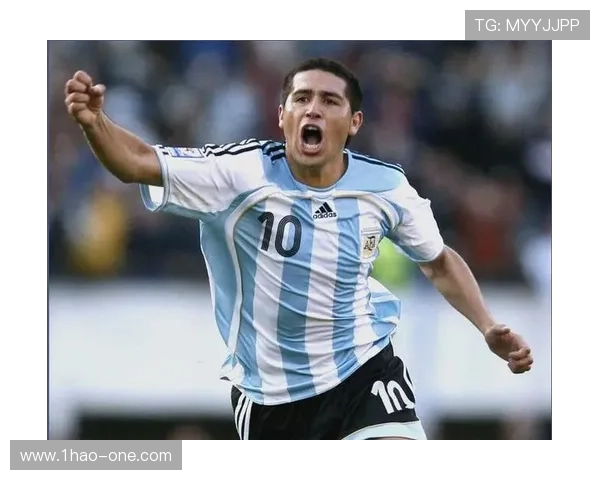 阿根廷足球传奇球星生日回顾与生涯亮点分析